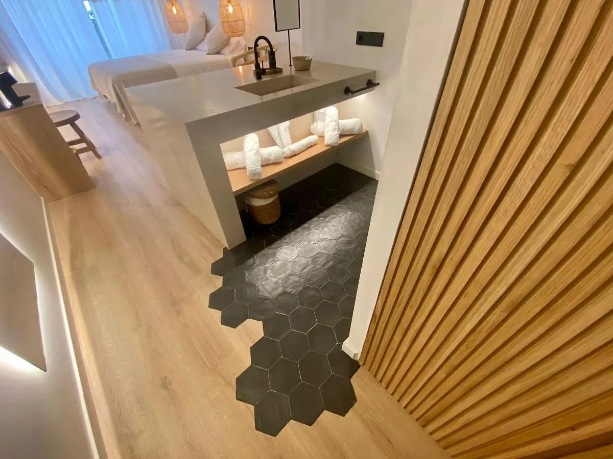 S'Estancia Suites إيز ميركاذال إسبانيا