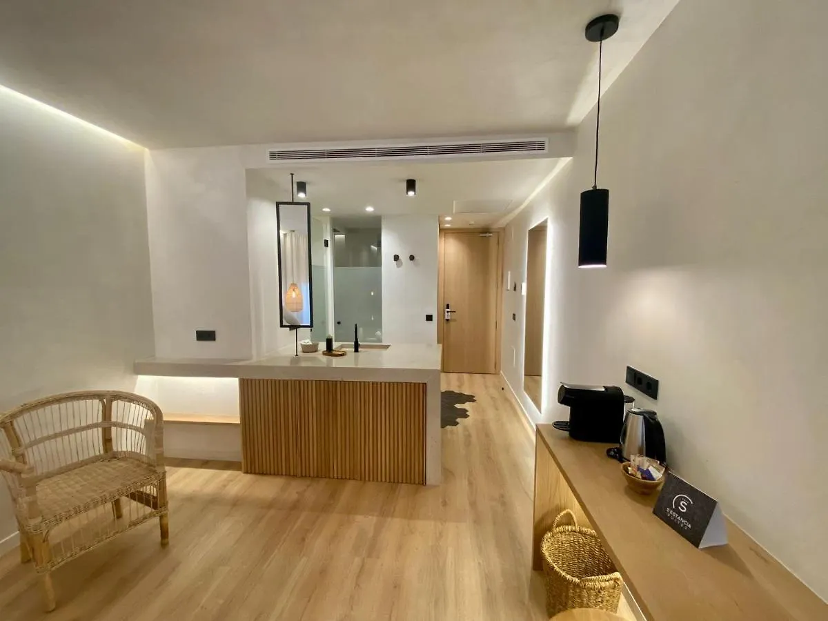 فندق S'Estancia Suites إيز ميركاذال