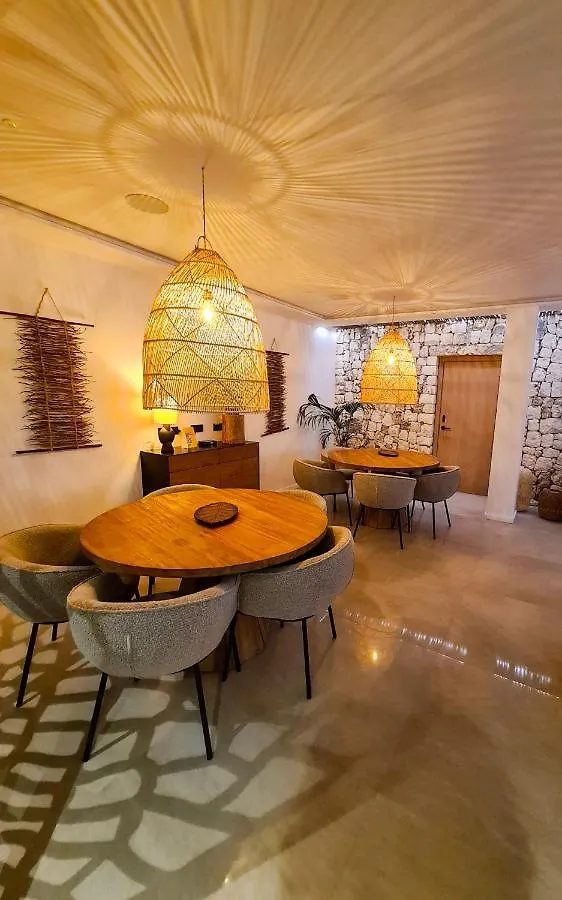 فندق S'Estancia Suites إيز ميركاذال